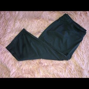 Danskin knee length legging shorts